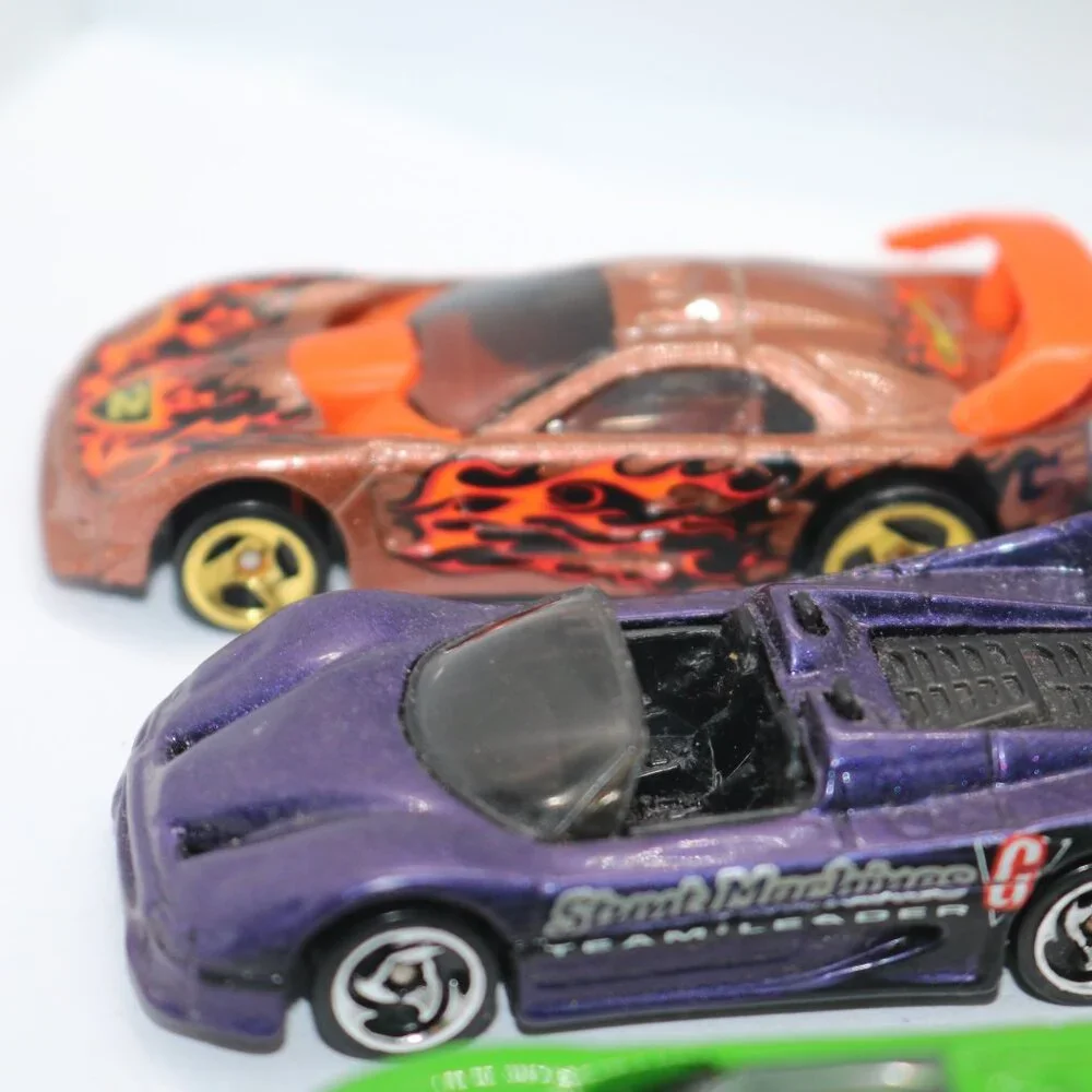 Hot Wheels lot of 4  three Caloways and one Ferrari
